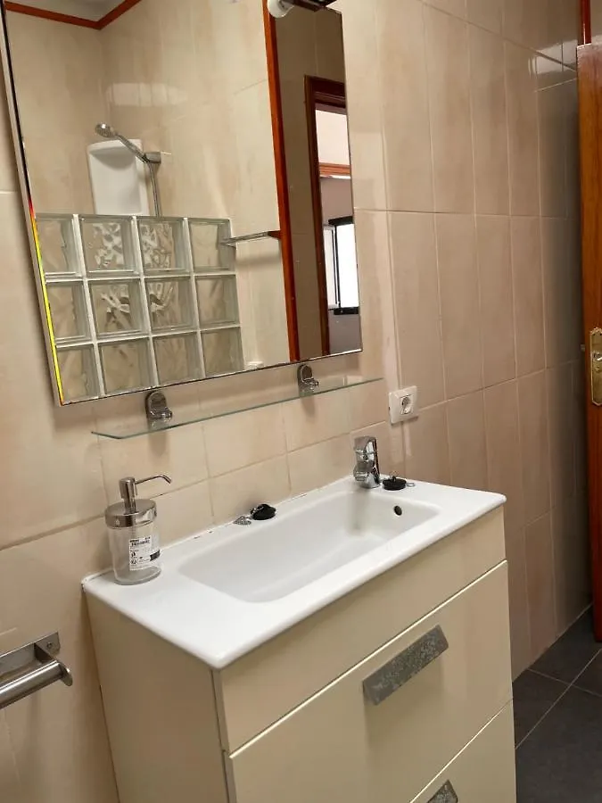 Apartamento con amplia terraza en la playa Puerto del Carmen  0*, Puerto del Carmen (Lanzarote)