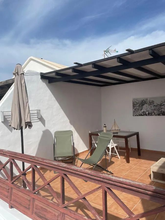 Apartamento con amplia terraza en la playa Puerto del Carmen  España