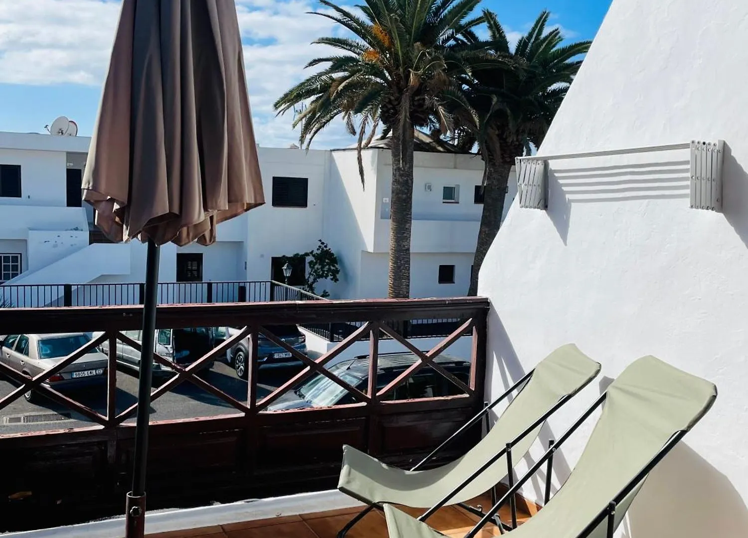 Apartamento con amplia terraza en la playa Puerto del Carmen